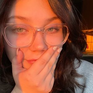 Meet your Posher, Isla